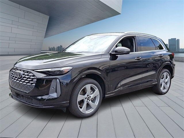2025 Audi Q5 2.0T Premium Plus photo 2