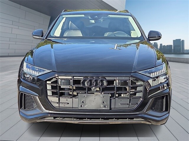 2023 Audi Q8 55 Prestige photo 2