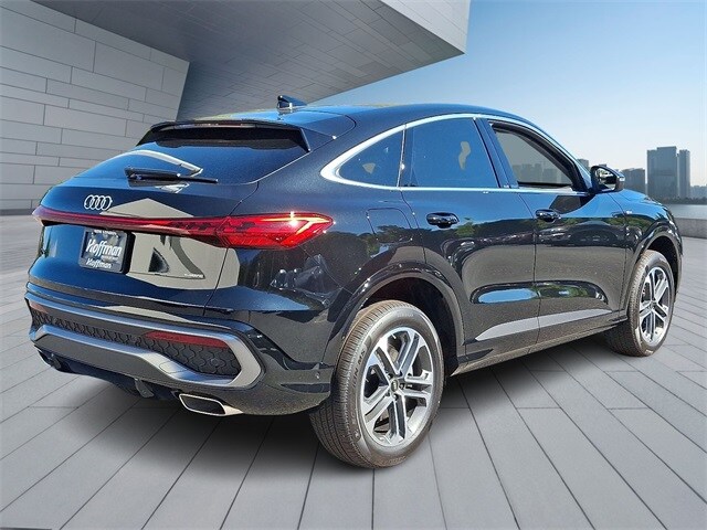 2025 Audi Q5 2.0T Premium Plus photo 3
