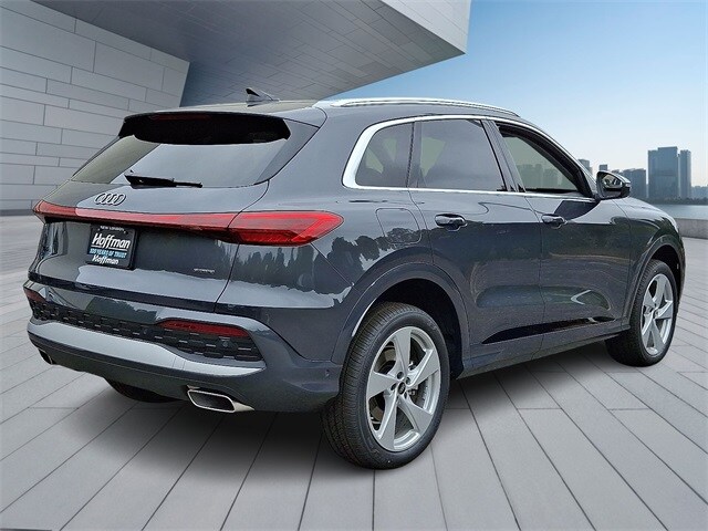 2025 Audi Q5 2.0T Premium Plus photo 4
