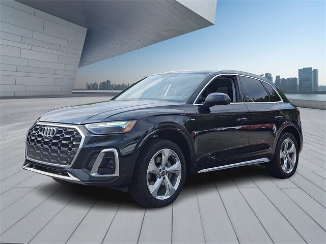 2023 Audi Q5 45 S line Premium photo 3