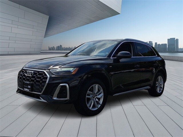 2023 Audi Q5 45 S line Premium photo 3