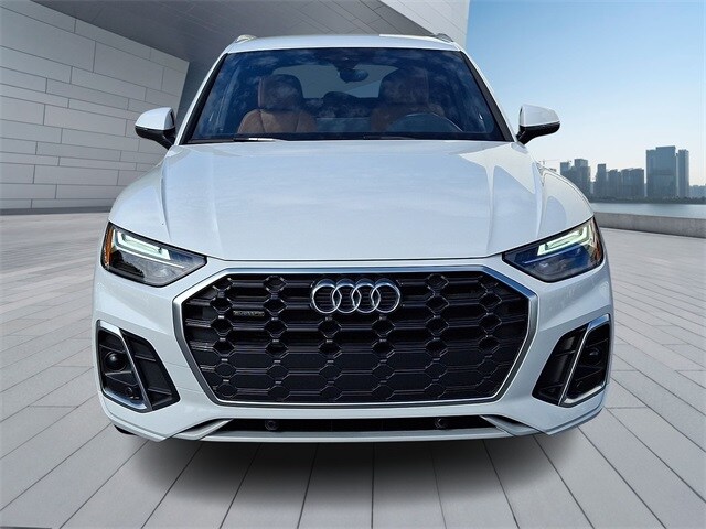 2024 Audi Q5 45 S line Premium photo 2