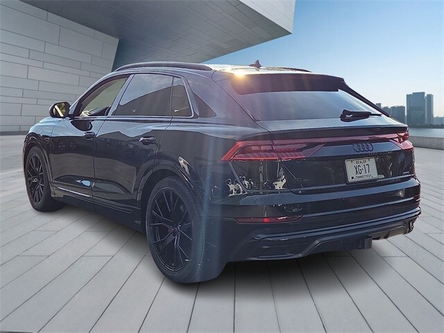 2023 Audi Q8 55 Prestige photo 4