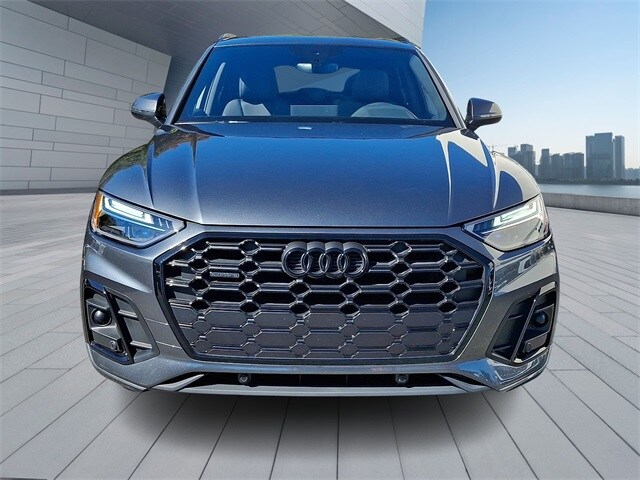 2024 Audi Q5 45 S line Premium photo 2