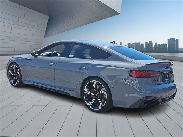 2023 Audi RS 5 photo 4