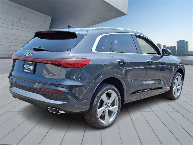 2025 Audi Q5 2.0T Premium Plus photo 4