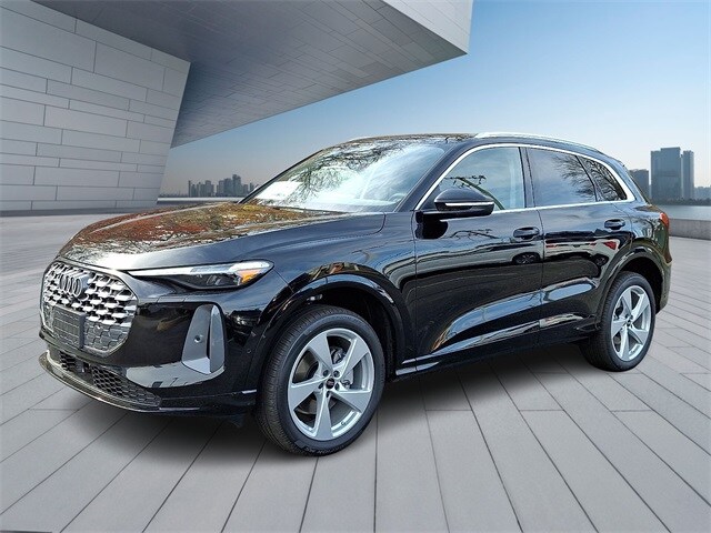 2025 Audi Q5 2.0T Premium Plus photo 2