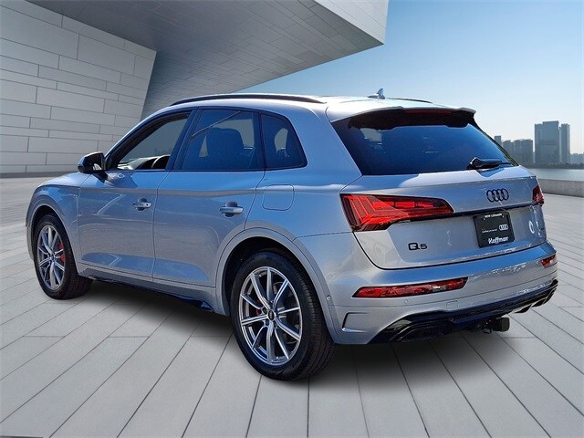 2024 Audi Q5 55 Prestige photo 4
