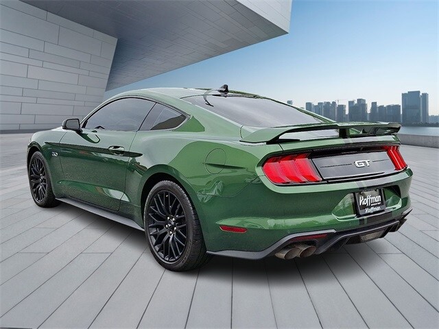 2022 Ford Mustang GT Premium photo 4