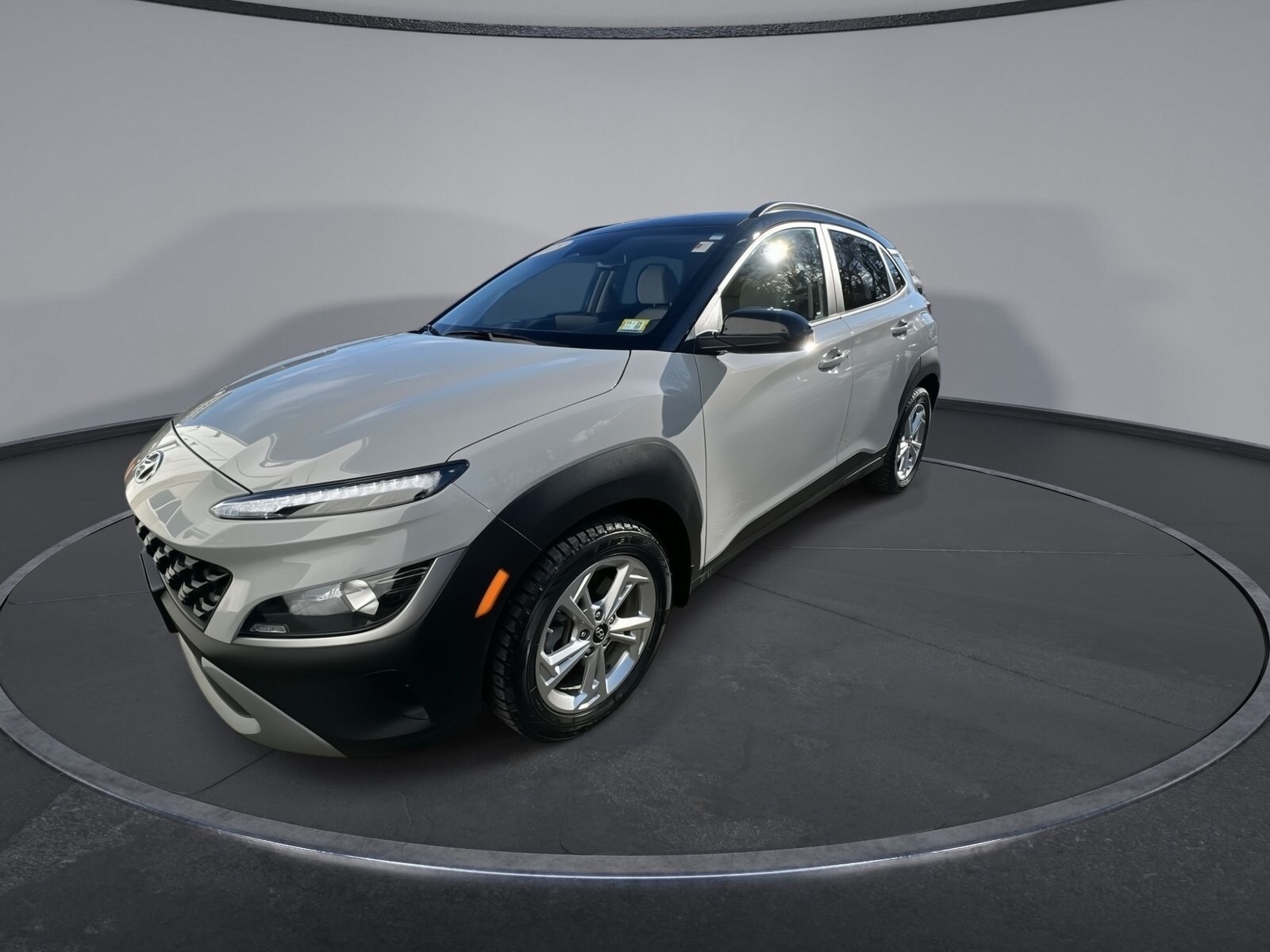 2023 Hyundai Kona SEL photo 4