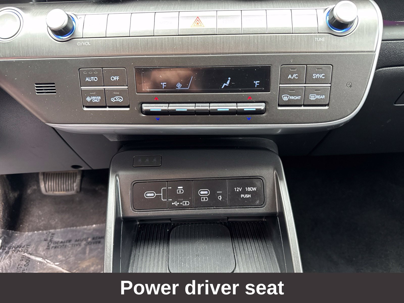 2025 Hyundai Kona EV Limited - Photo 16