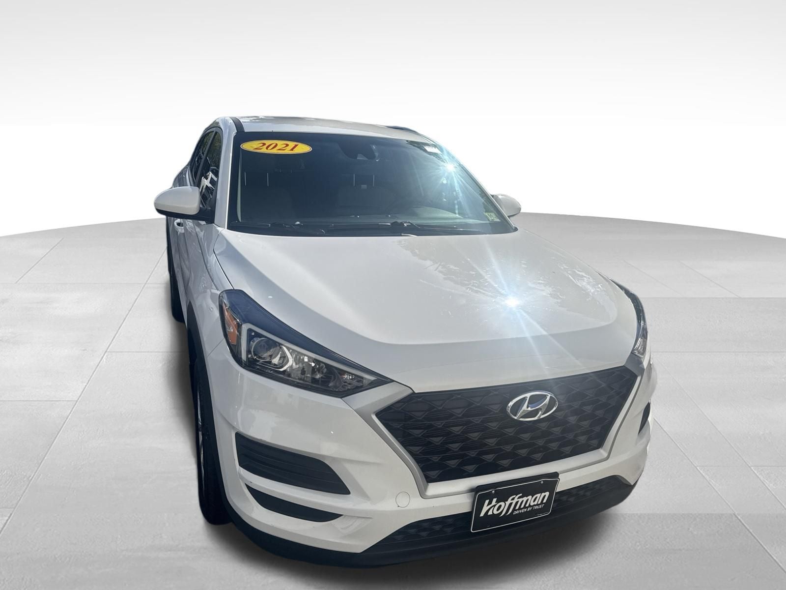 2021 Hyundai Tucson SE - Photo 2