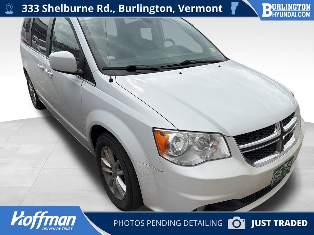 Used 2019 Dodge Grand Caravan SXT Van Passenger Van