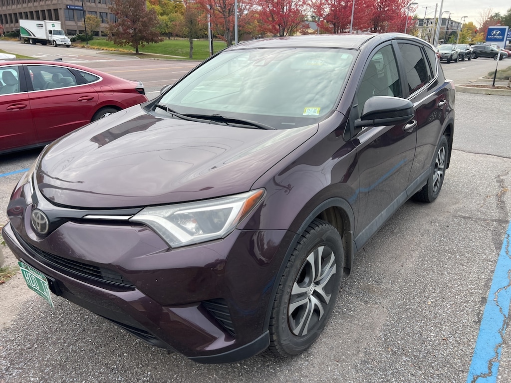 Used 2018 Toyota RAV4 LE SUV