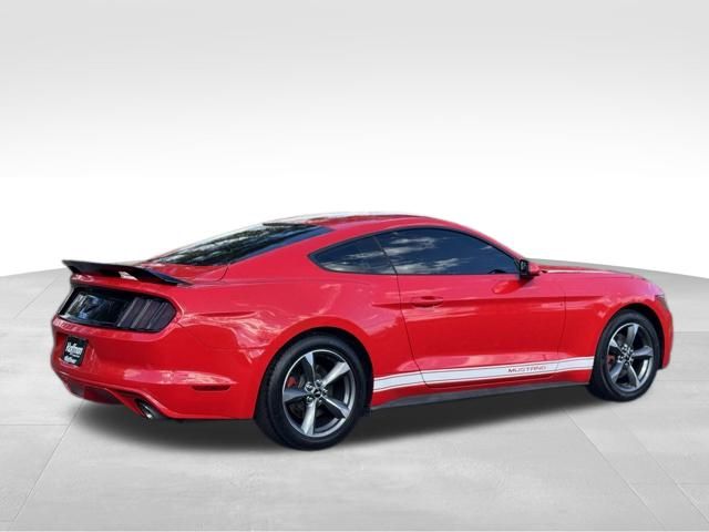 2016 Ford Mustang V6 photo 3