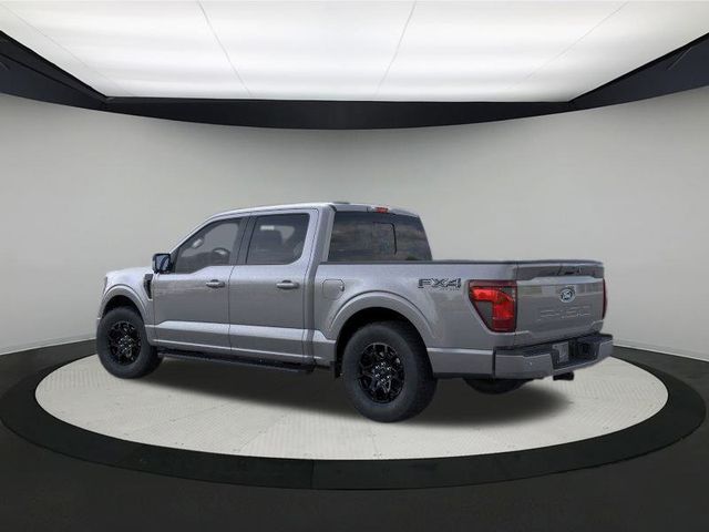 2025 Ford F-150 XLT photo 2