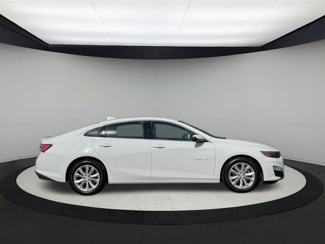 2020 Chevrolet Malibu 1LT photo 2