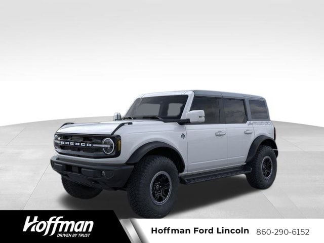 2025 Ford Bronco 4-Door Outer Banks's photo
