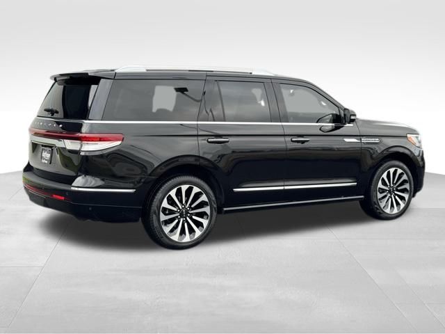 2023 Lincoln Navigator Reserve photo 3