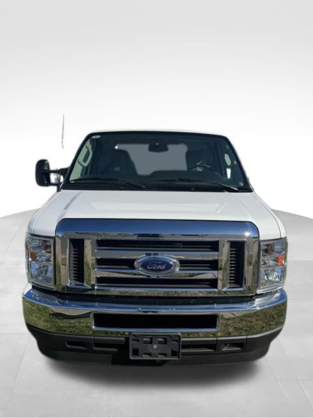 New 2025 Ford E-450SD Base Truck