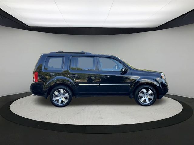 Used 2015 Honda Pilot Touring with VIN 5FNYF4H97FB053154 for sale in Hartford, CT