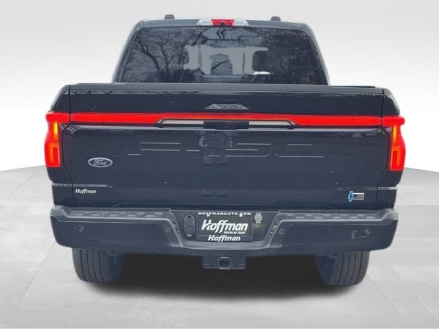 2023 Ford F-150 Lightning Platinum photo 3