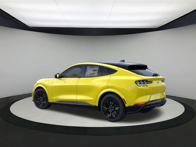 2025 Ford Mustang Mach-E GT photo 4