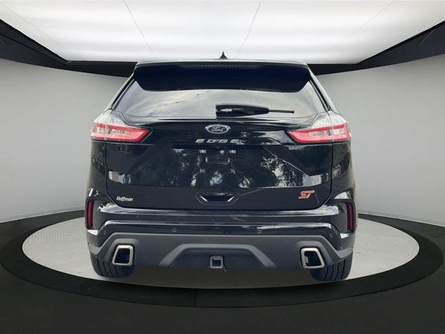 2022 Ford Edge ST photo 4