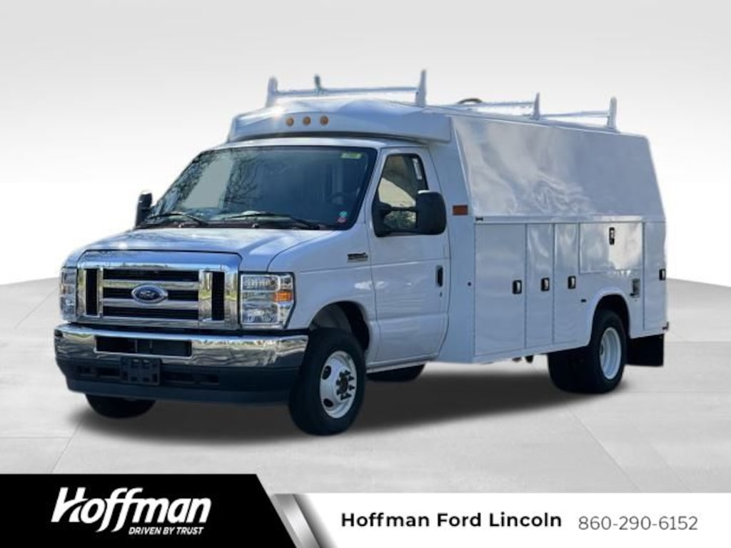 New 2024 Ford E-450SD Base Truck