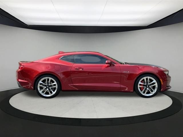 Used 2021 Chevrolet Camaro LT1 with VIN 1G1FF1R7XM0137394 for sale in Hartford, CT