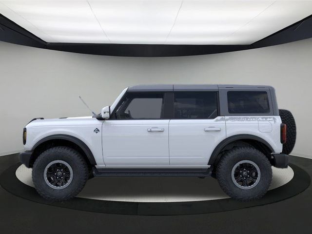 2025 Ford Bronco Outer Banks photo 3