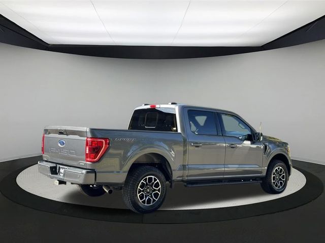 2022 Ford F-150 XLT photo 3