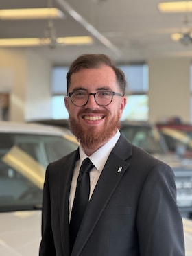 Staff member Joshua Jackson from 32e9821b8151