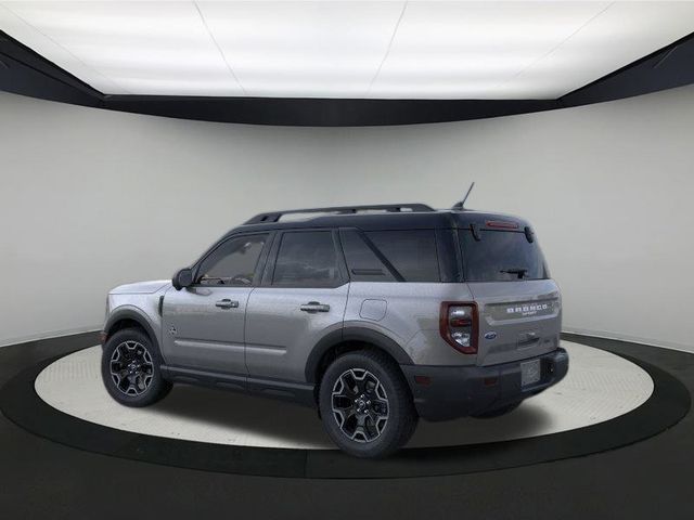 2025 Ford Bronco Sport Outer Banks photo 2