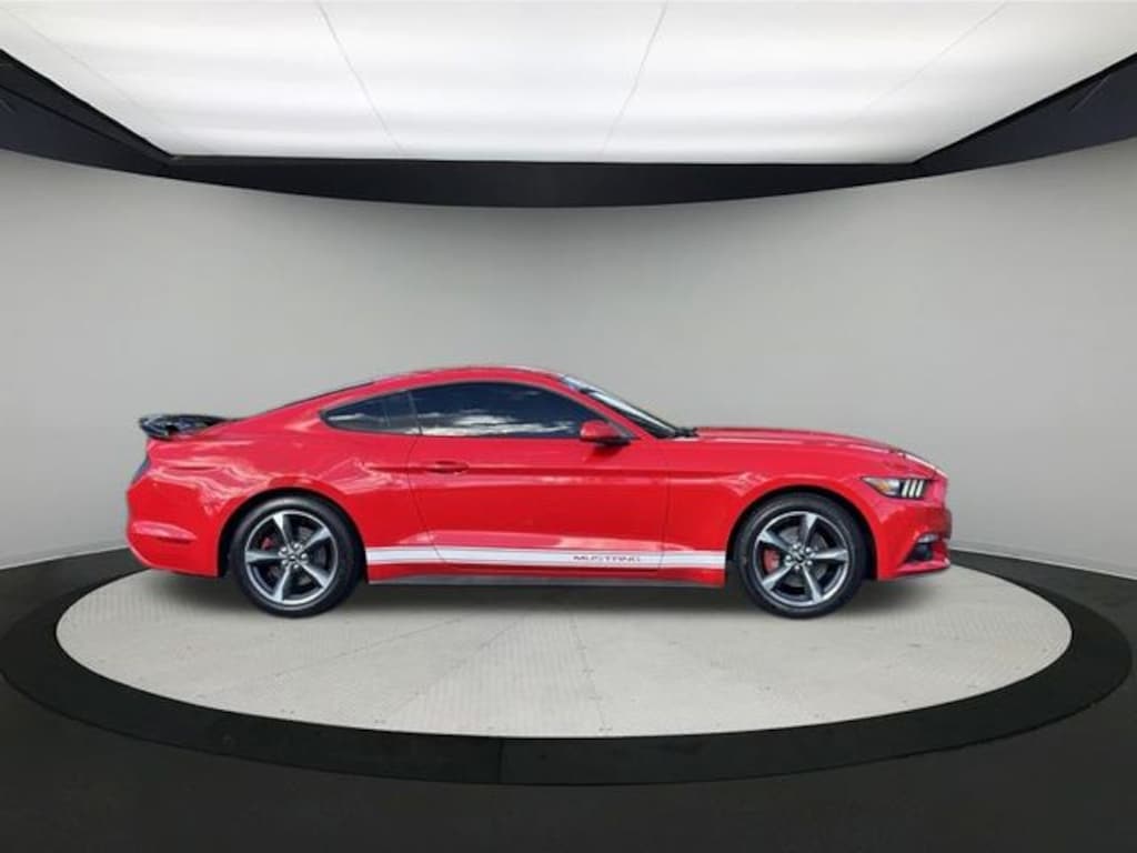 Used 2016 Ford Mustang V6 Coupe