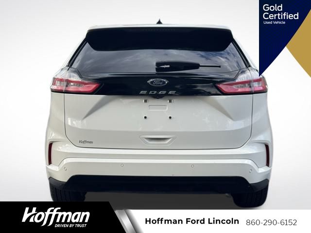2022 Ford Edge ST photo 4