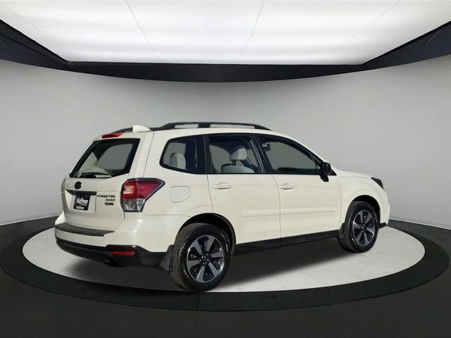 2017 Subaru Forester 2.5i photo 3