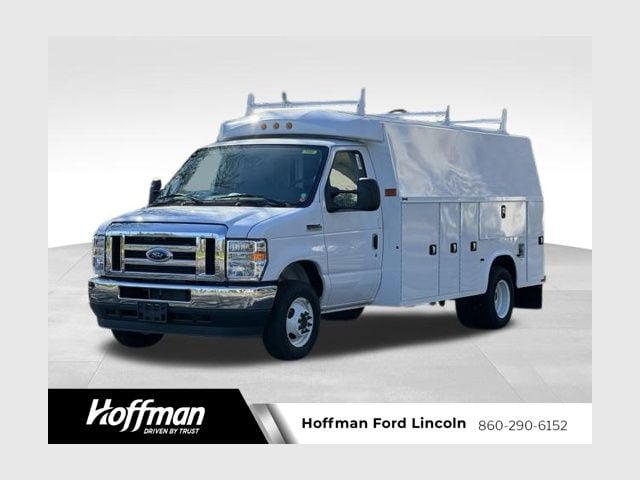 2024 Ford E-450SD Base Truck