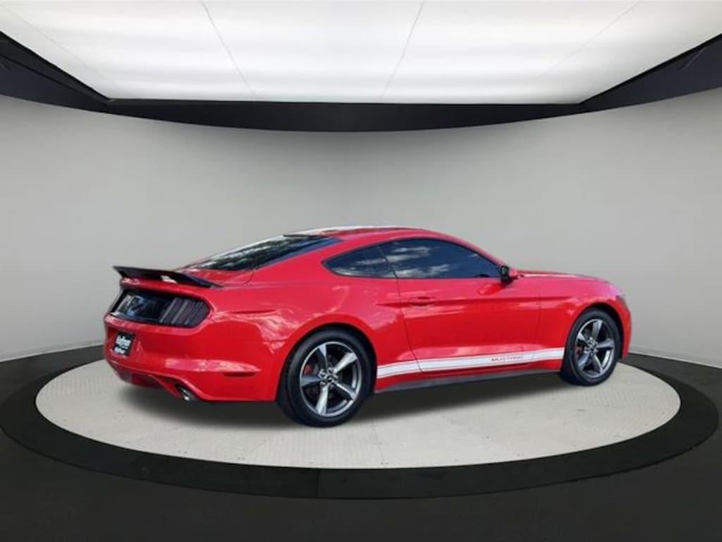 Used 2016 Ford Mustang V6 Coupe