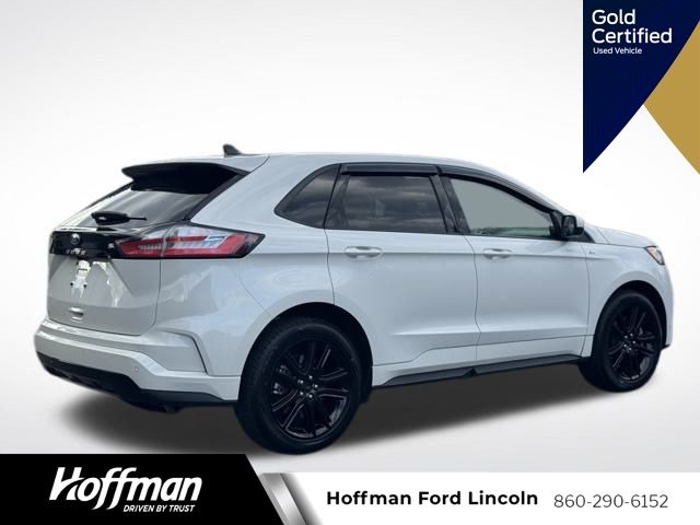 2022 Ford Edge ST photo 3