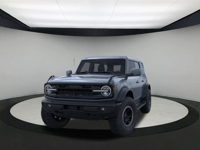 2025 Ford Bronco Outer Banks photo 2