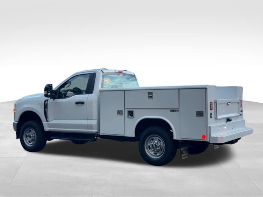 New 2024 Ford F-250SD XL Truck Regular Cab