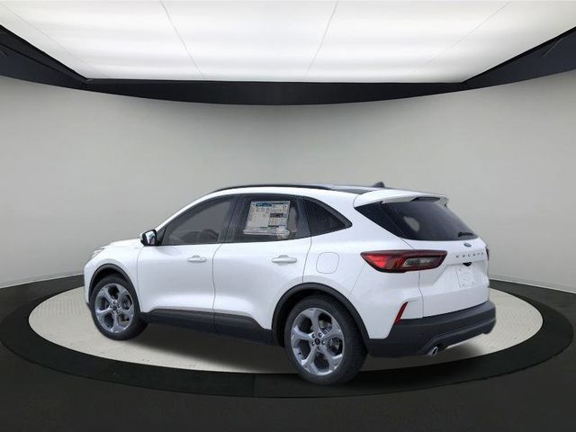 2025 Ford Escape Hybrid ST-Line Select photo 4
