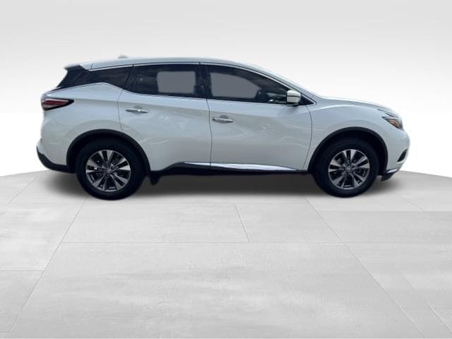 Used 2018 Nissan Murano S with VIN 5N1AZ2MH9JN110924 for sale in East Hartford, CT