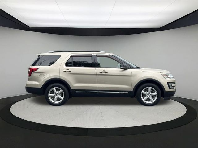 Used 2017 Ford Explorer XLT with VIN 1FM5K8D88HGC59106 for sale in East Hartford, CT