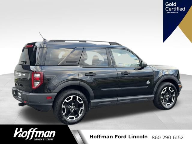 2021 Ford Bronco Sport Outer Banks photo 3