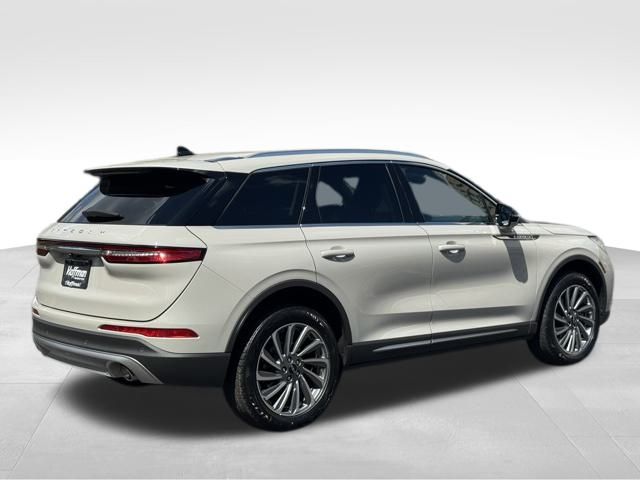 2023 Lincoln Corsair Reserve photo 3