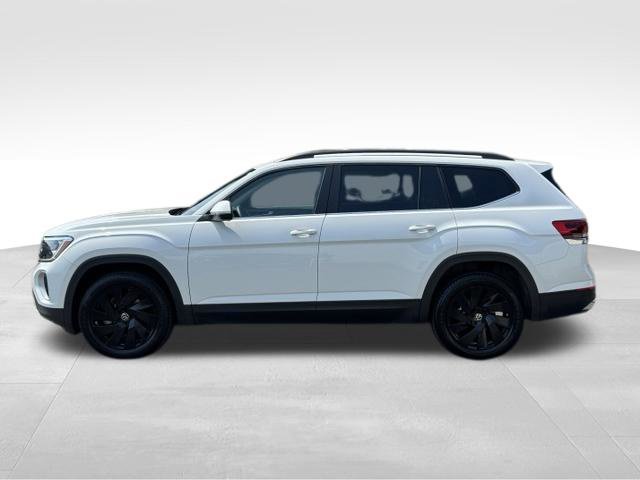 Used 2024 Volkswagen Atlas 2.0T SE w/Technology SUV