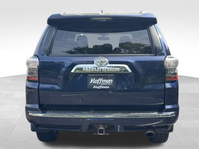 2017 Toyota 4Runner Limited photo 4